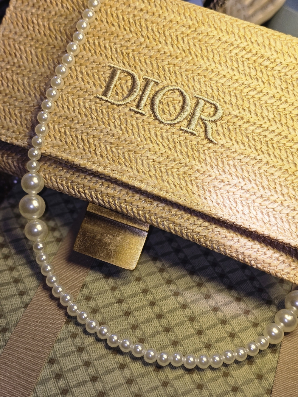 Dior Straw Pearl PurseTrim Shoulder Bag in Beige - Picture 13 of 15
